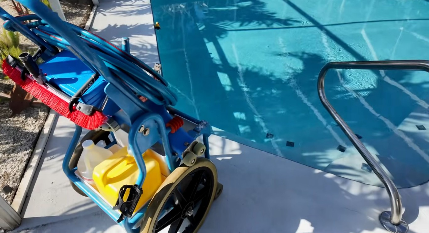 Professional pool cleaning equipment and tools